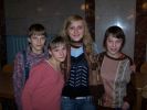 Файл=девочки_с_Машей.jpg
Объём=202КБ
Размеры=800x600
Дата=Нояб 28, 2006 девочки_с_Машей.jpg